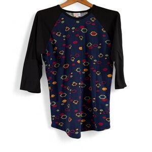Geometric Print Raglan Top – 3/4 Sleeve Casual Tee